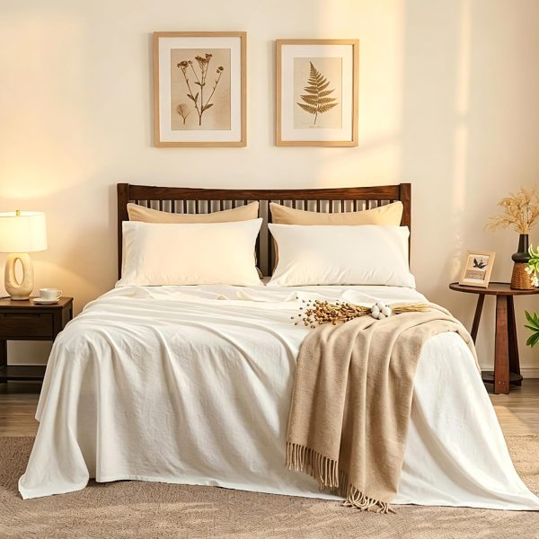 Soft And Breathable Cotton-Linen Blend Sheets In A Cottagecore Style